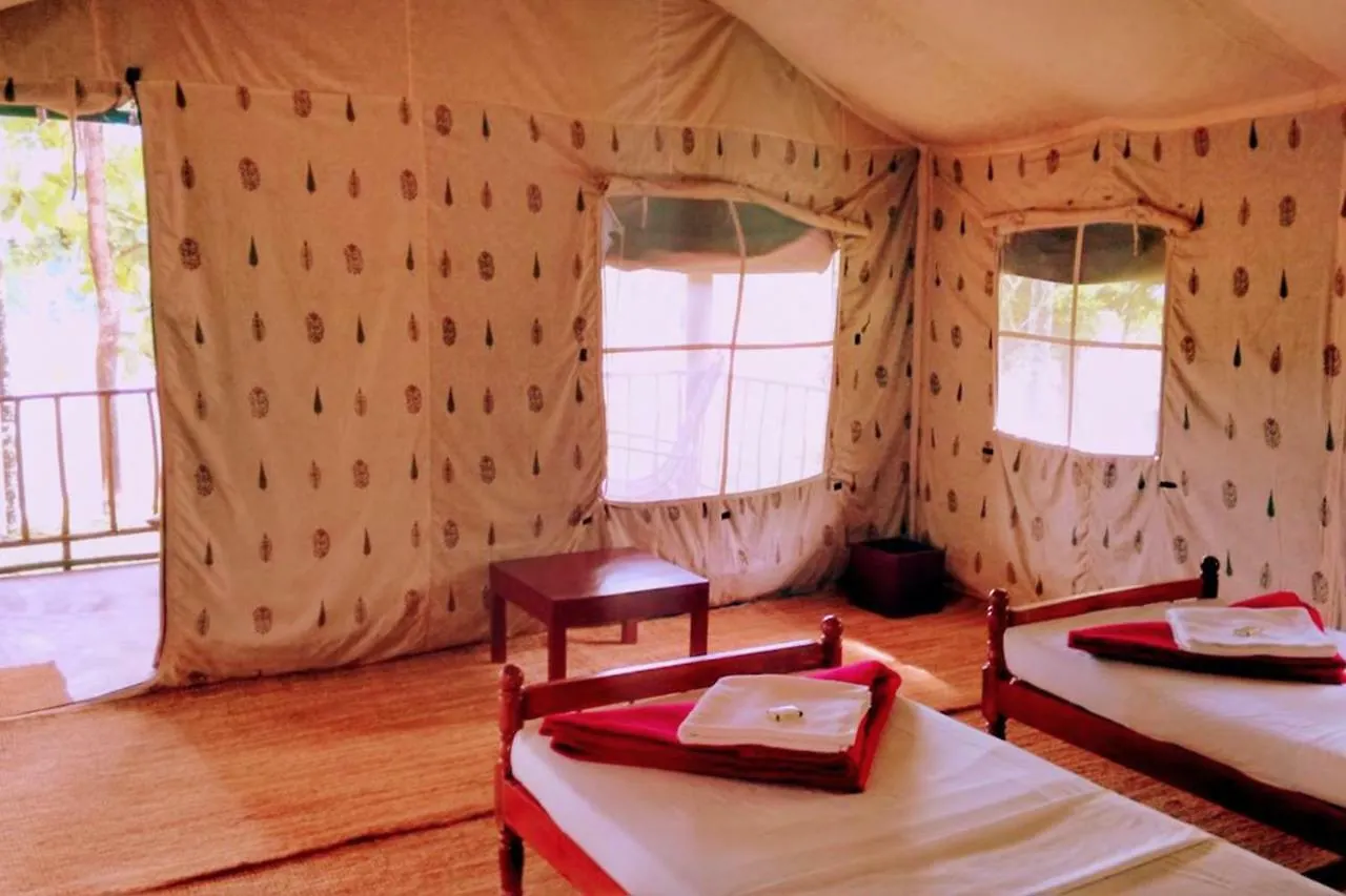 **** Resort Amritara Riverside Camp Thattakad India
